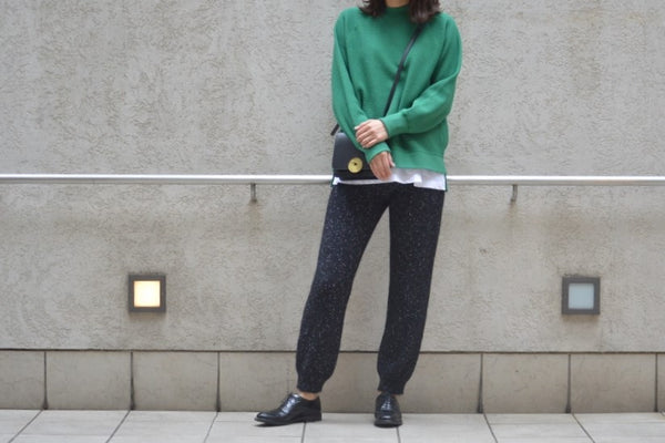 Pick Up Item "Knit Pants"